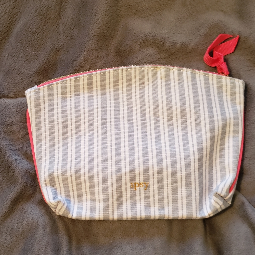 Makeup bag